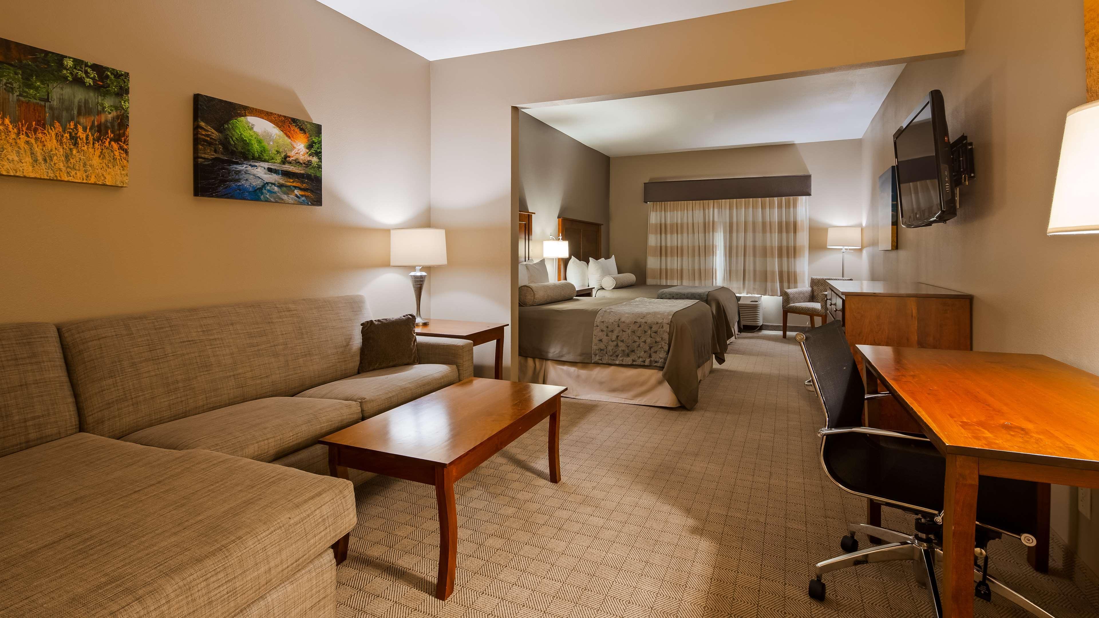 Best Western Plus Green Mill Village Hotel & Suites Arcola Ngoại thất bức ảnh