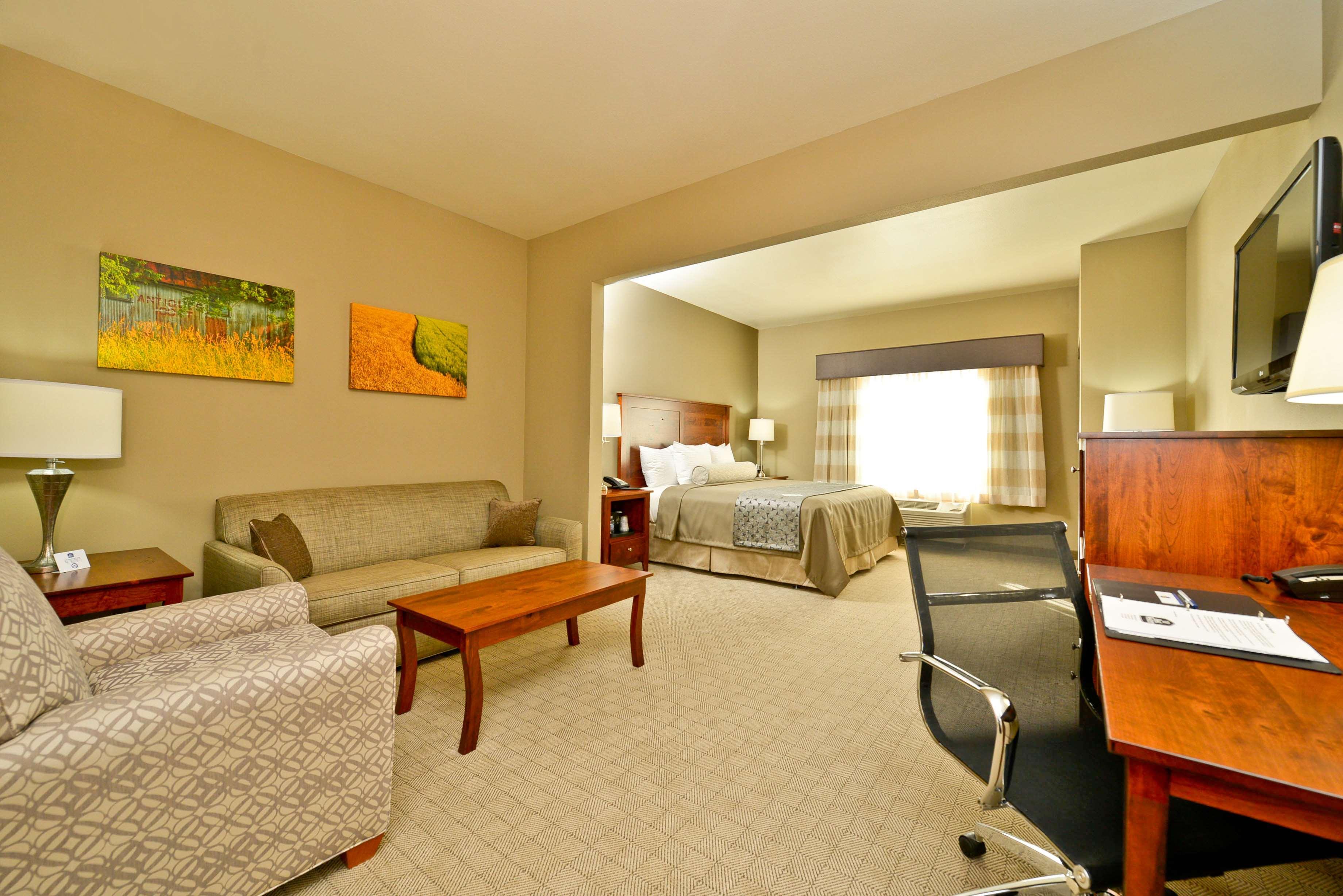 Best Western Plus Green Mill Village Hotel & Suites Arcola Ngoại thất bức ảnh