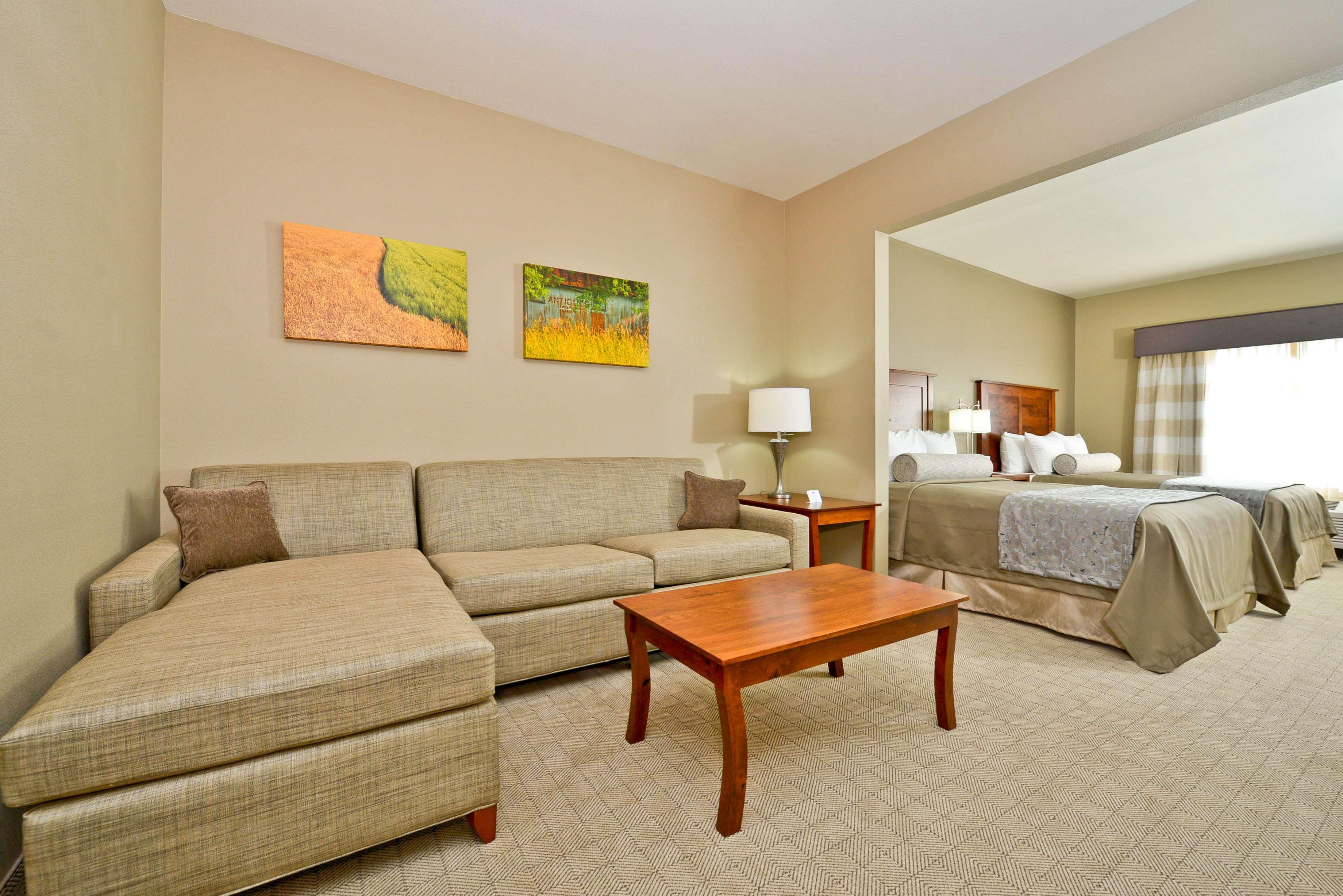 Best Western Plus Green Mill Village Hotel & Suites Arcola Ngoại thất bức ảnh